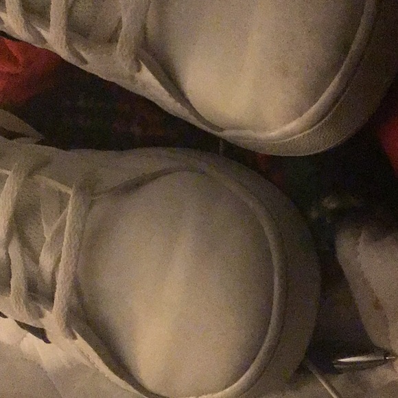 Shoes - Picture 5 of 5